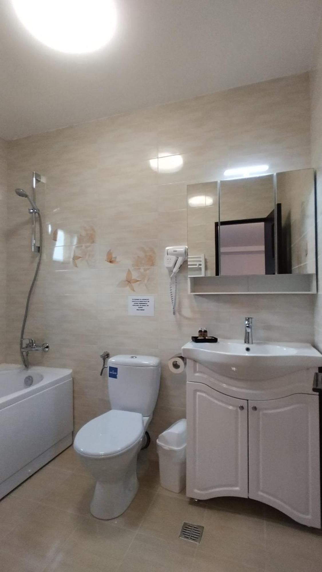 La Amy Apartment Pangarati Ngoại thất bức ảnh
