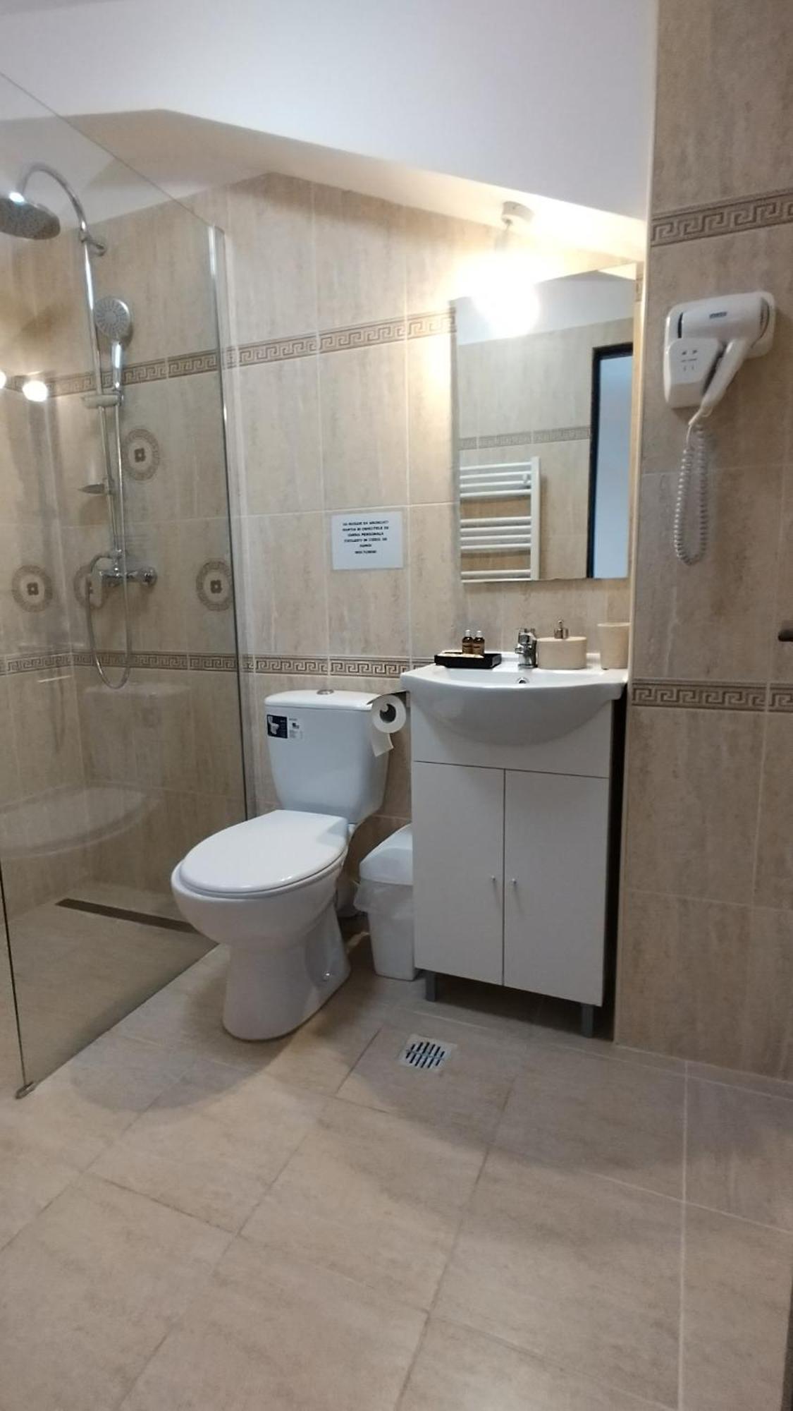 La Amy Apartment Pangarati Ngoại thất bức ảnh