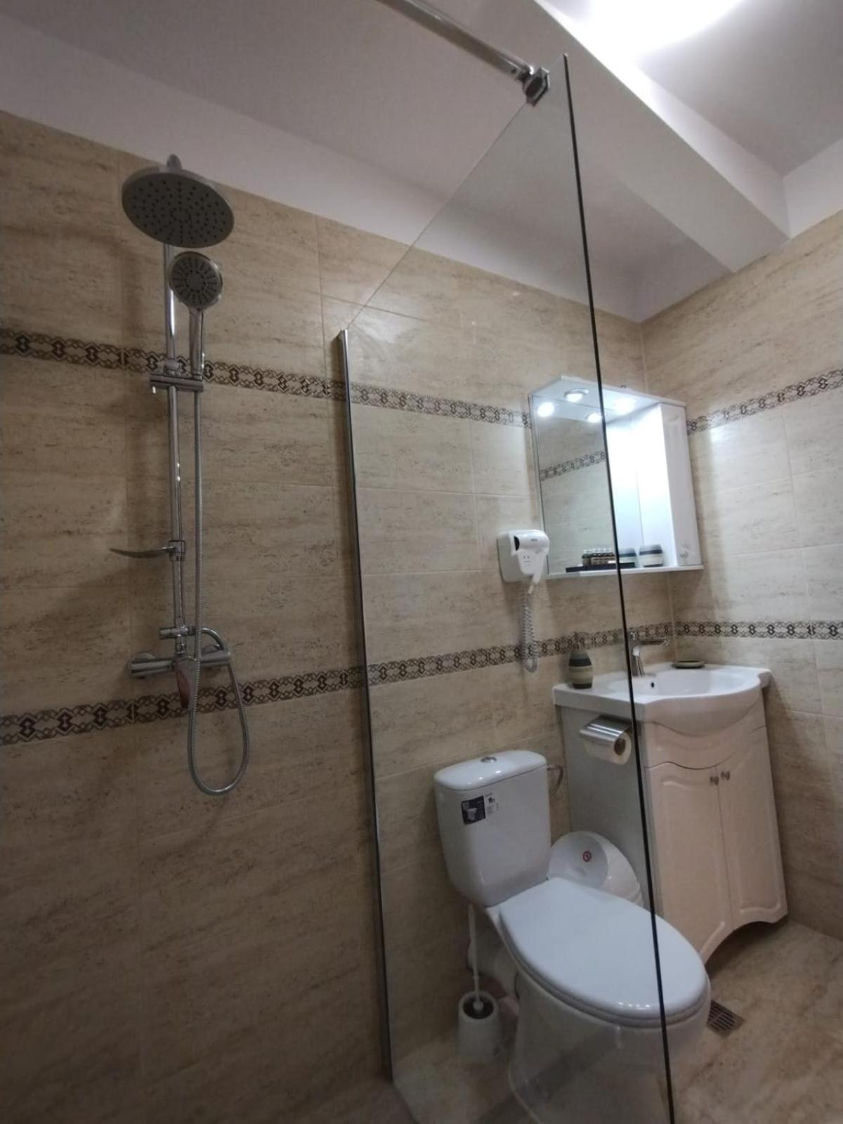 La Amy Apartment Pangarati Ngoại thất bức ảnh